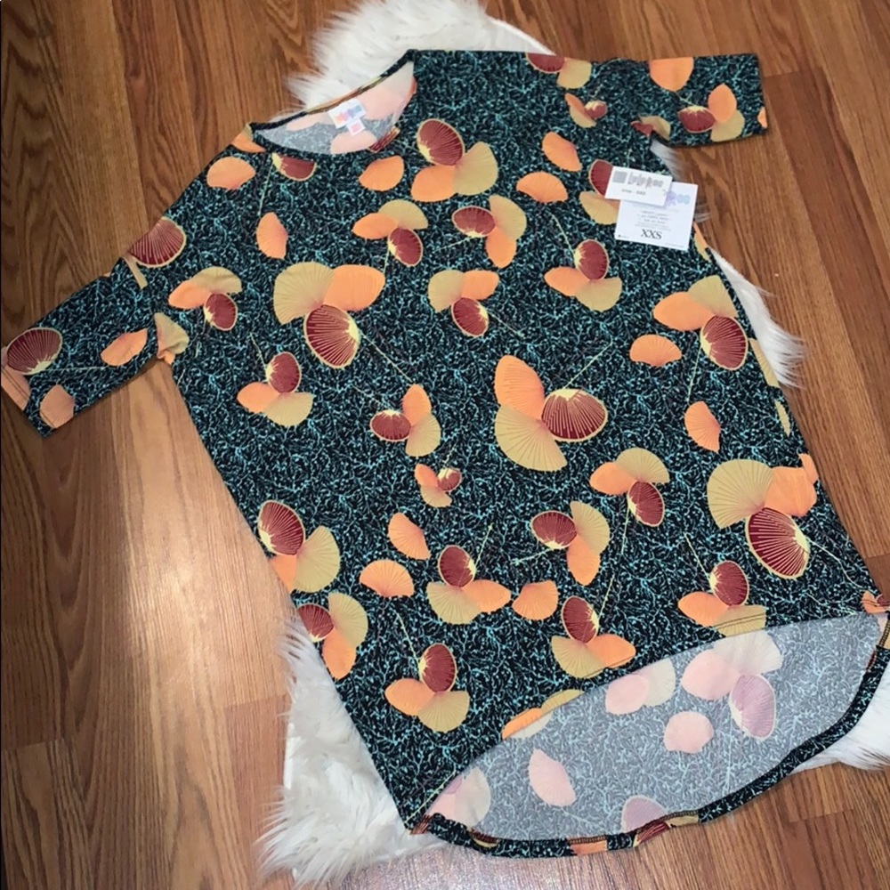 NWT LuLaRoe Irma Top